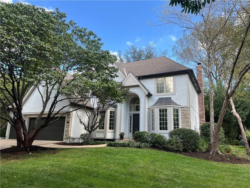 14105 Fontana St, Leawood, KS 66224