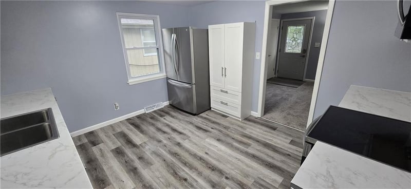 6906 N Pennsylvania Ave, Kansas City, MO 64118