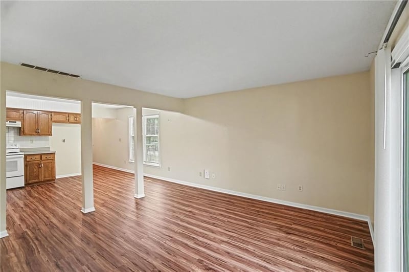 69046906 N Orchard St, Pleasant Valley, MO 64068