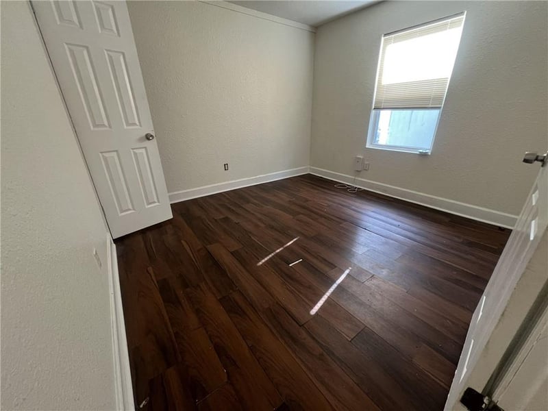 3327 - 3329 Indiana Ave, Kansas City, MO 64128