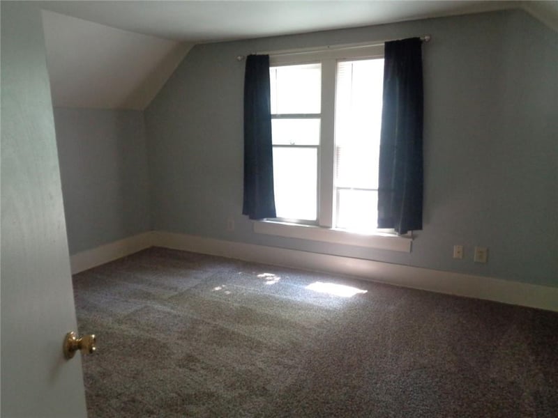 1918 S Elm St, Pittsburg, KS 66762