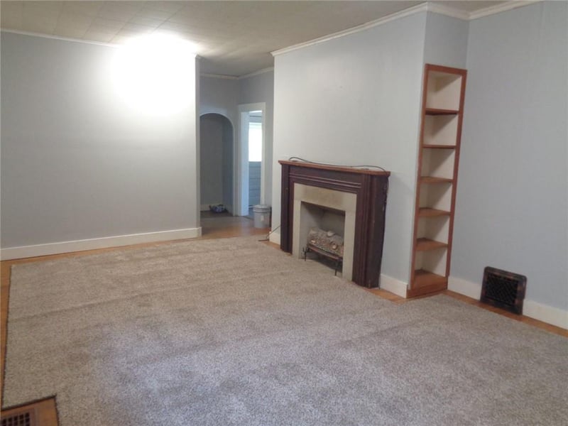 1918 S Elm St, Pittsburg, KS 66762