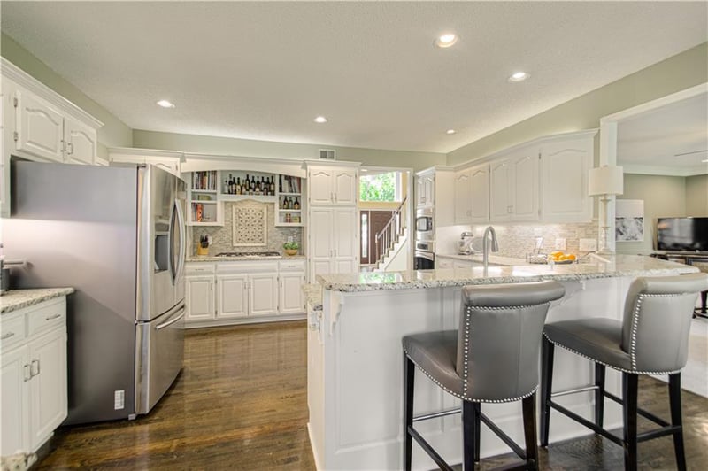 5418 W 131st Ter, Overland Park, KS 66209