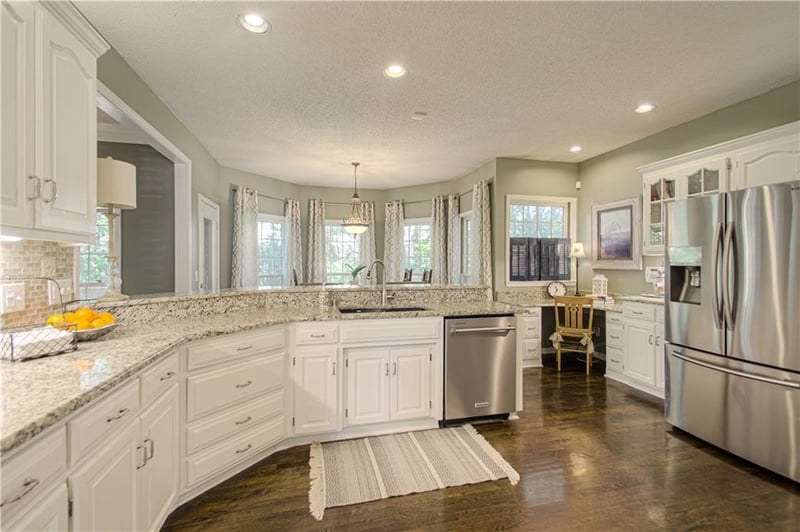 5418 W 131st Ter, Overland Park, KS 66209