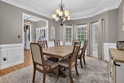6216 NW 77th St, Kansas City, MO 64151