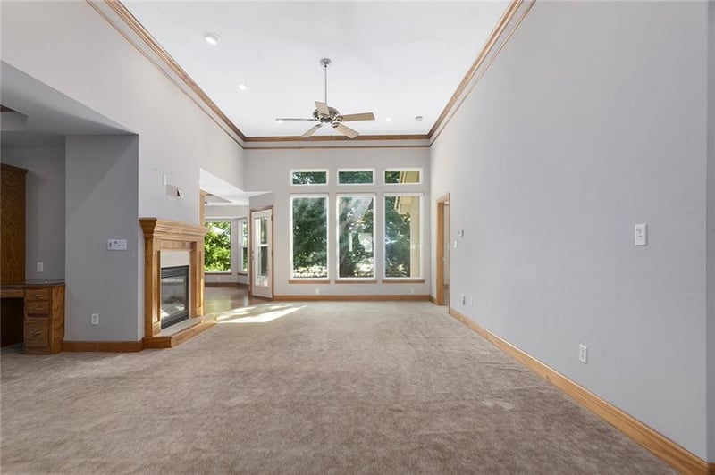 4115 SW Homestead Dr, Lee's Summit, MO 64082