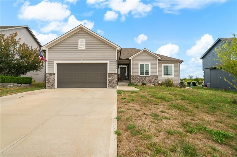 1201 Mesa Dr, Belton, MO 64012