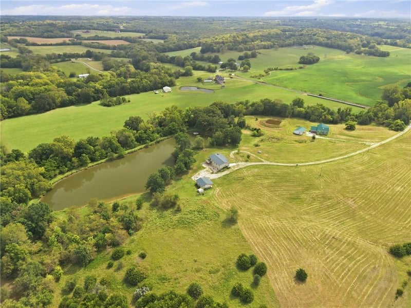 36408 E Bynum Spur Rd, Lone Jack, MO 64070