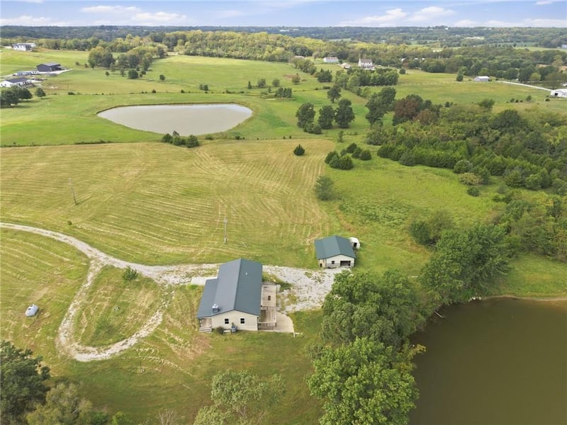 36408 E Bynum Spur Rd, Lone Jack, MO 64070