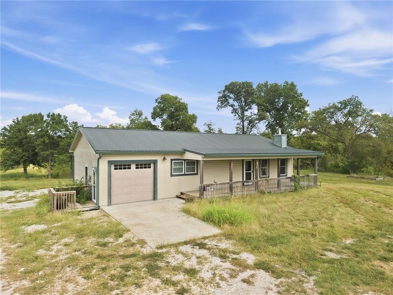 36408 E Bynum Spur Rd, Lone Jack, MO 64070