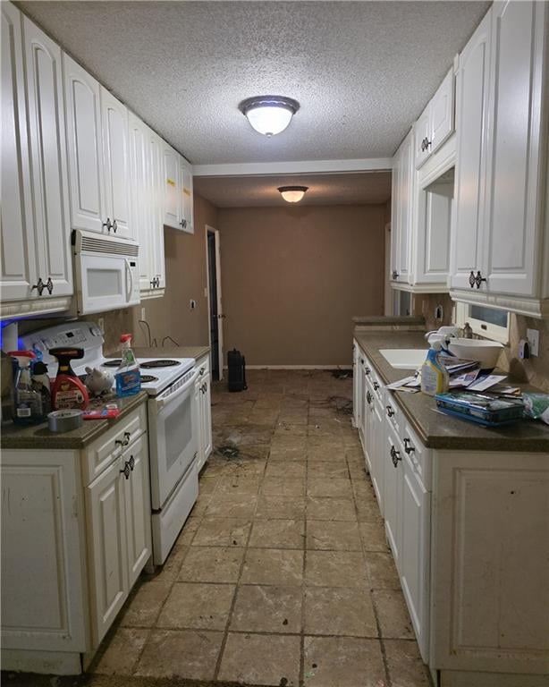 808 S Brentwood St, Olathe, KS 66061