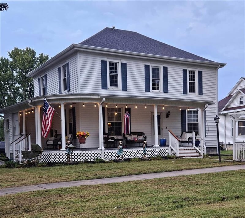 405 E 3rd St, Wellsville, KS 66092