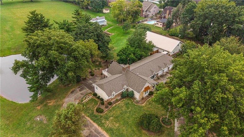 2303 Lynn Rd, Excelsior Springs, MO 64024