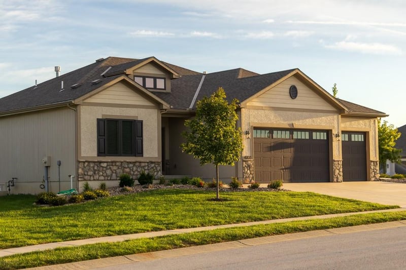 4200 NE Chapel Manor Dr, Lee's Summit, MO 64064