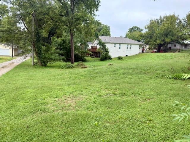 1018 N 19th St, St Joseph, MO 64501
