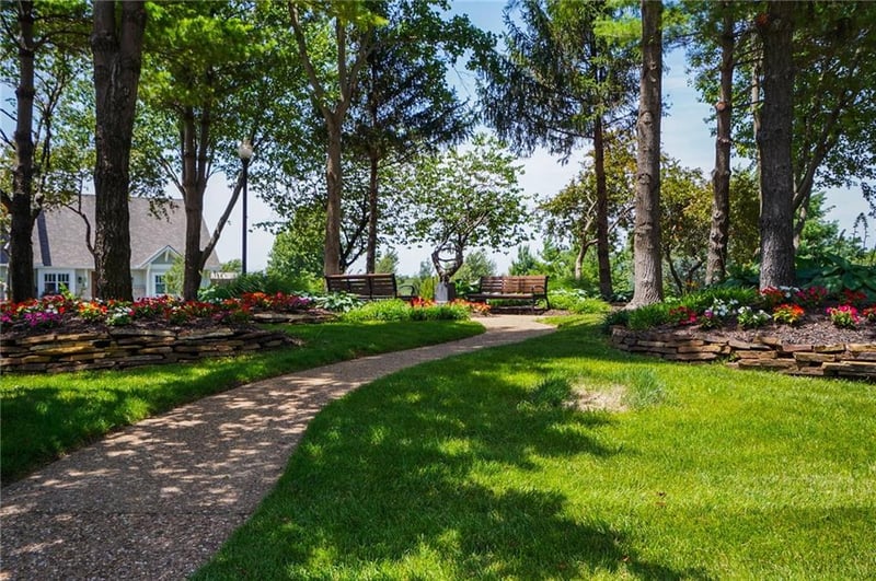 216 Stockade St, Lawrence, KS 66049