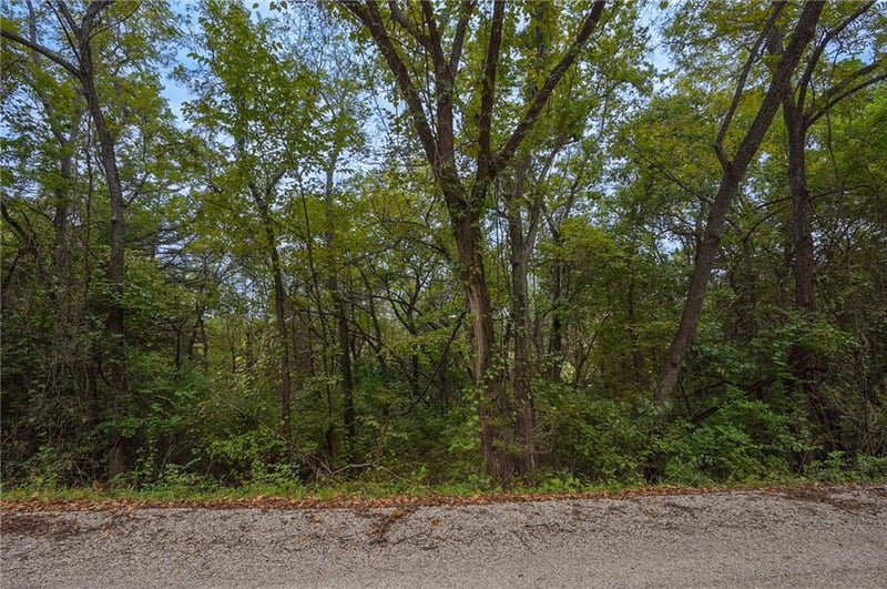 1087 1135 Rd, Lawrence, KS 66047