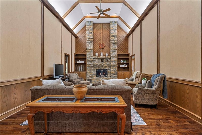 21898 Sunflower Rd, Edgerton, KS 66021