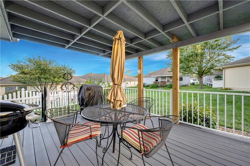 523 Mars Ct, Raymore, MO 64083