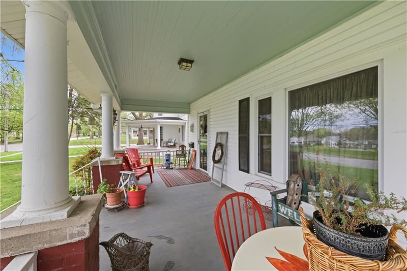 814 N Main St, Carrollton, MO 64633