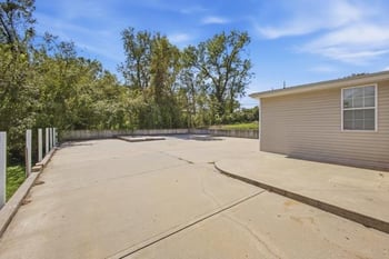 3129 Longwood Ave, Kansas City, KS 66104