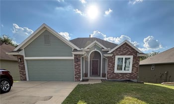 11216 N Lewis Ave, Kansas City, MO 64157