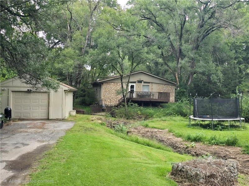 506 NE 114th Ter, Kansas City, MO 64155