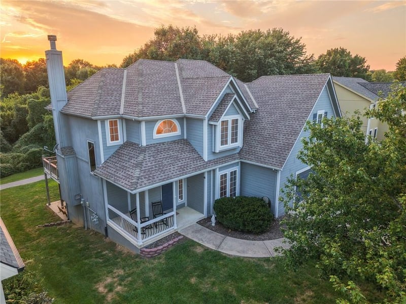 1100 Silverleaf Ln, Liberty, MO 64068