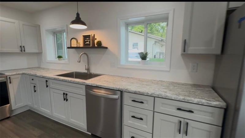 119 E Davis St, Mound City, MO 64470
