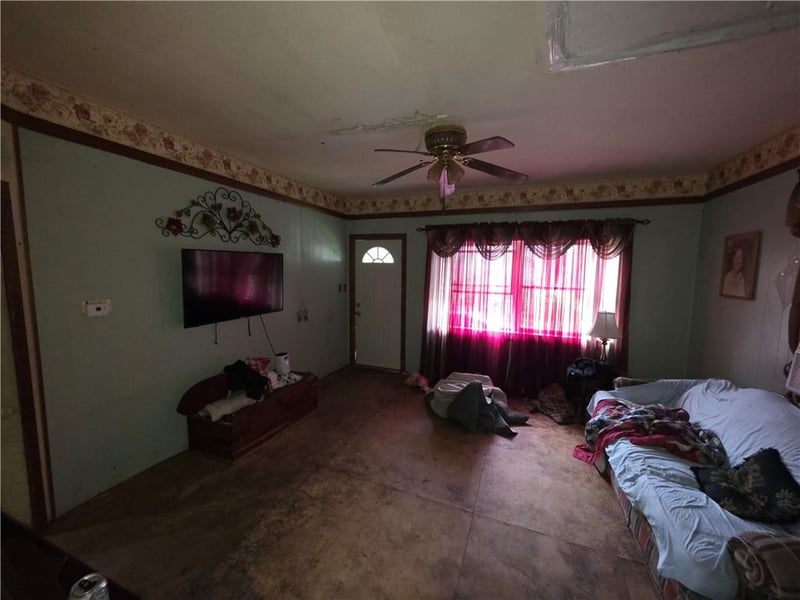 Thompson Ave, St Joseph, MO 64504