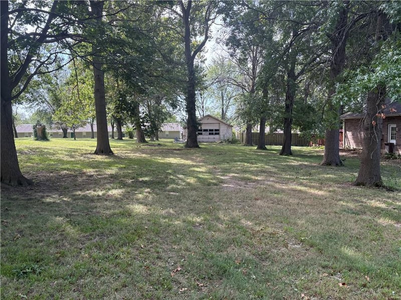 1 E Orchard St, Odessa, MO 64076