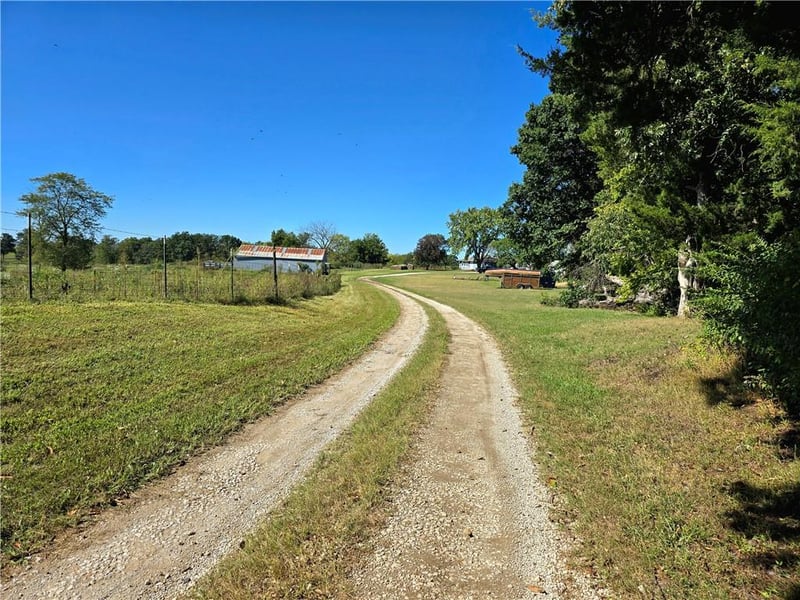 6455 Main St, Odessa, MO 64076