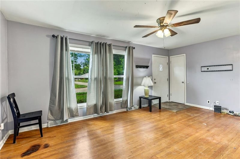9924 Flora Ave, Kansas City, MO 64131