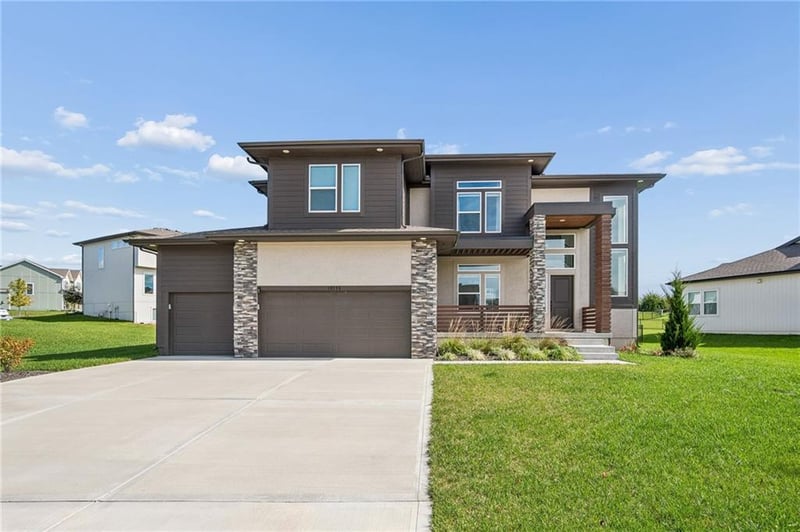 18225 Depot St, Overland Park, KS 66013