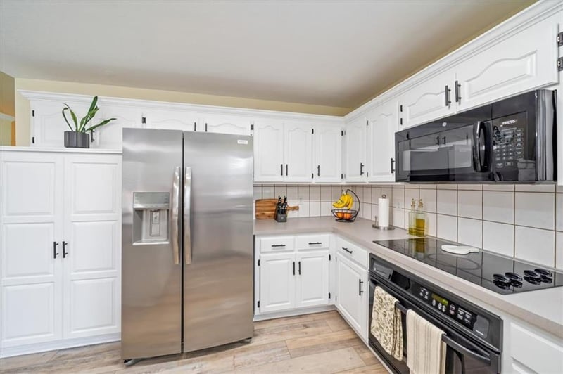 7418 N Sycamore Ave, Kansas City, MO 64158