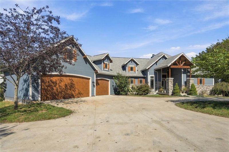 13012 E Lone Jack Lee's Summit Rd, Lone Jack, MO 64086