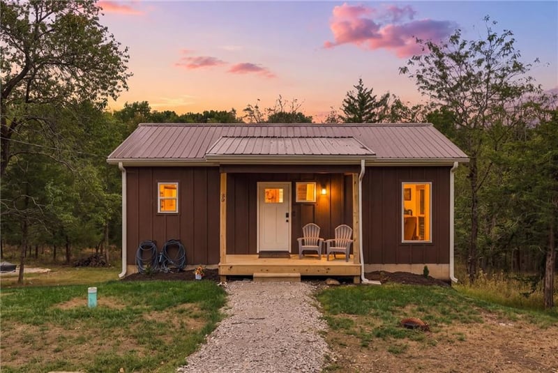 38 S Lakeside Cir, Linn Valley, KS 66040