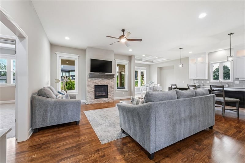9141 Carbondale St. Carbondale St, Lenexa, KS 66227