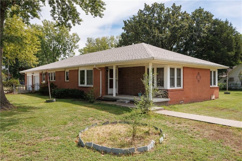 1230 Main St, Altoona, KS 66710