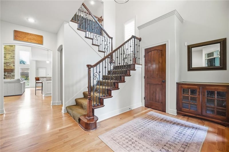 7808 N Chatham Ave, Kansas City, MO 64151