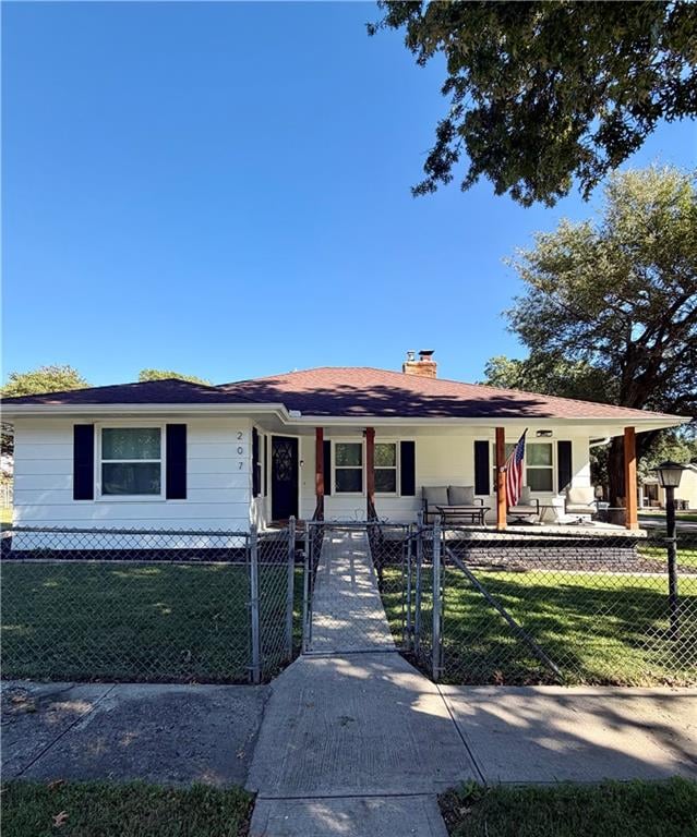 207 S 5th St, Savannah, MO 64485