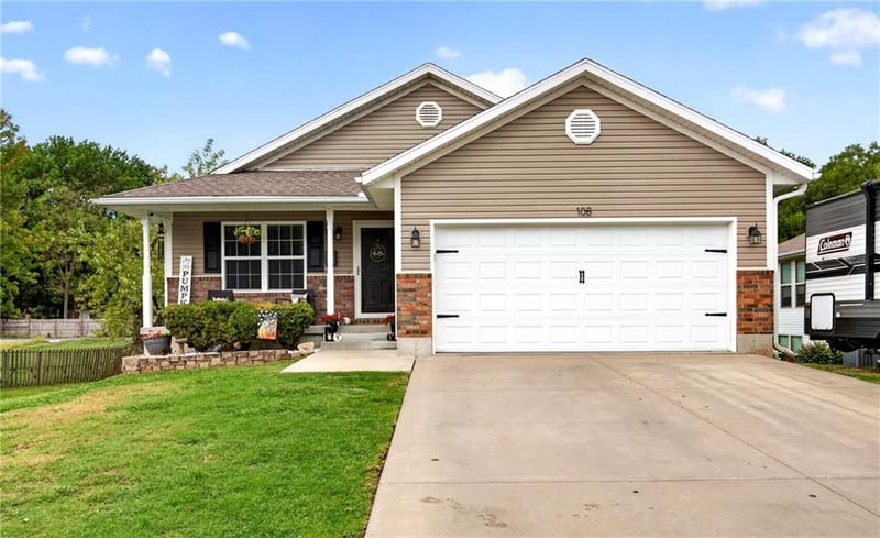 108 S Wright St, Frontenac, KS 66763