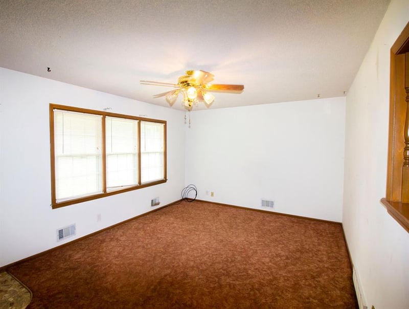 3604 Kiger Rd, Independence, MO 64055