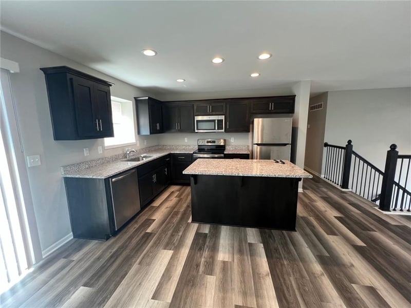 21806 Lucca Cir, Peculiar, MO 64078