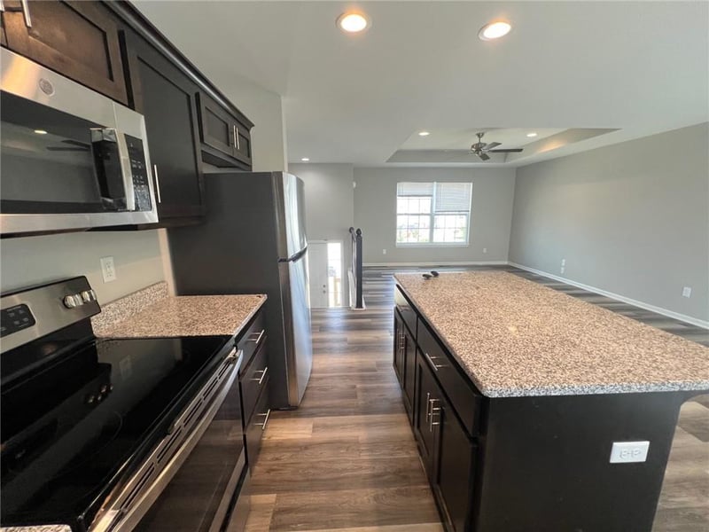 21806 Lucca Cir, Peculiar, MO 64078