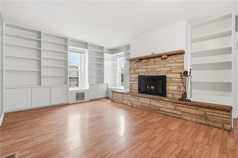 412 S Hocker Ave, Independence, MO 64050