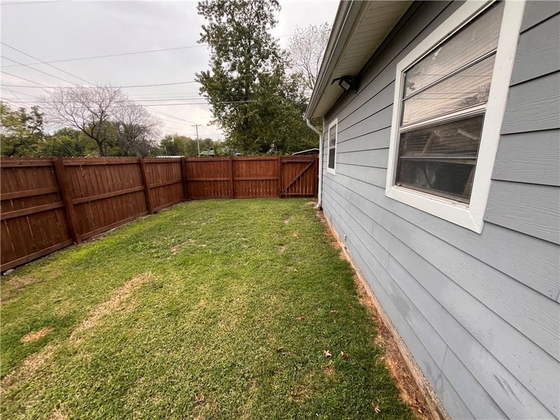 1725 S Central Ave, Chanute, KS 66720