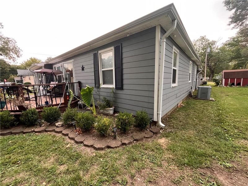 1725 S Central Ave, Chanute, KS 66720