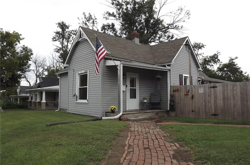 Independence N Independence St N, Harrisonville, MO 64701