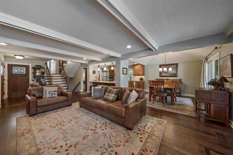 4314 W 112th Ter, Leawood, KS 66211